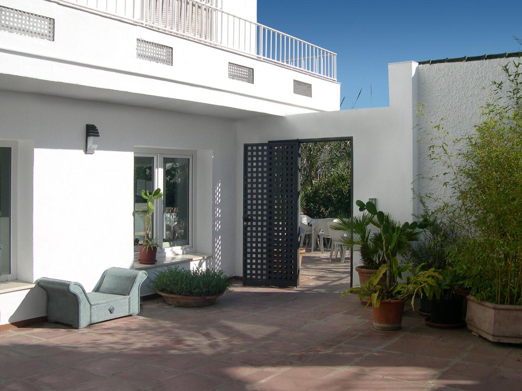 Apartamentos Turisticos La Mundial Malaga Exterior photo