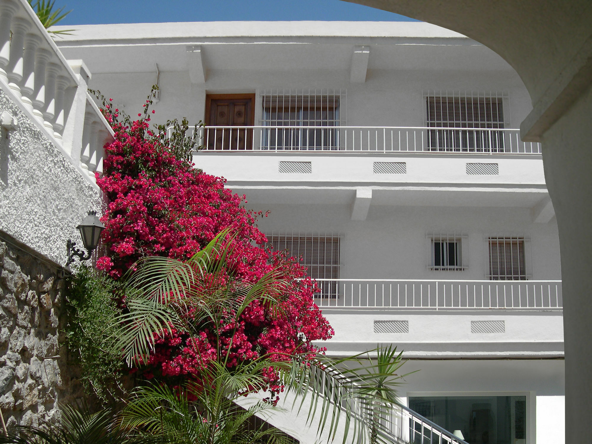 Apartamentos Turisticos La Mundial Malaga Exterior photo